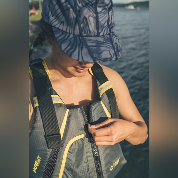 🔴NWOT Onyx MoveVent Dynamic Life Vest (Gray/Yellow, KIDS XL/ADULT X - Picture 7 of 9